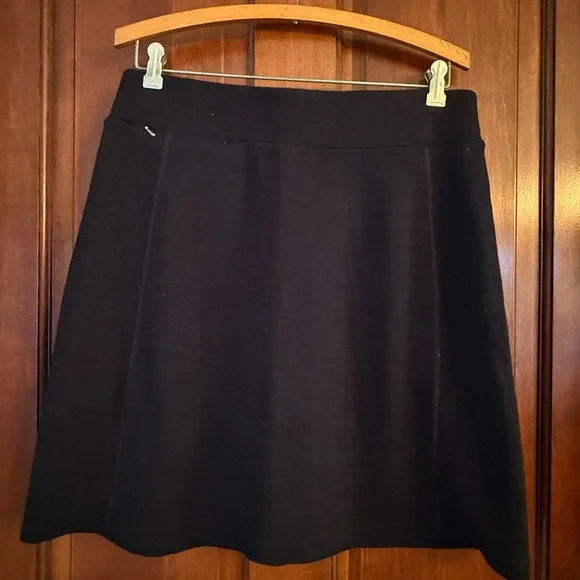 Ibex Womens 3 Season Mini Skirt Merino Wool Black Large Excellent Condition! - Picture 1 of 6